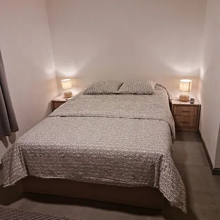 For 3,peaceful And Cosy Διαμέρισμα Πόρετς